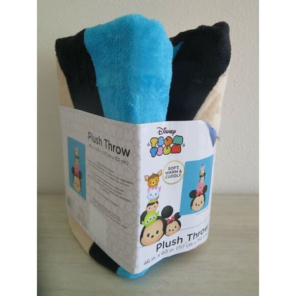 Disney "Tsum Tsum" Plush Throw Blanket, 46" x 60" - Picture 2 of 5